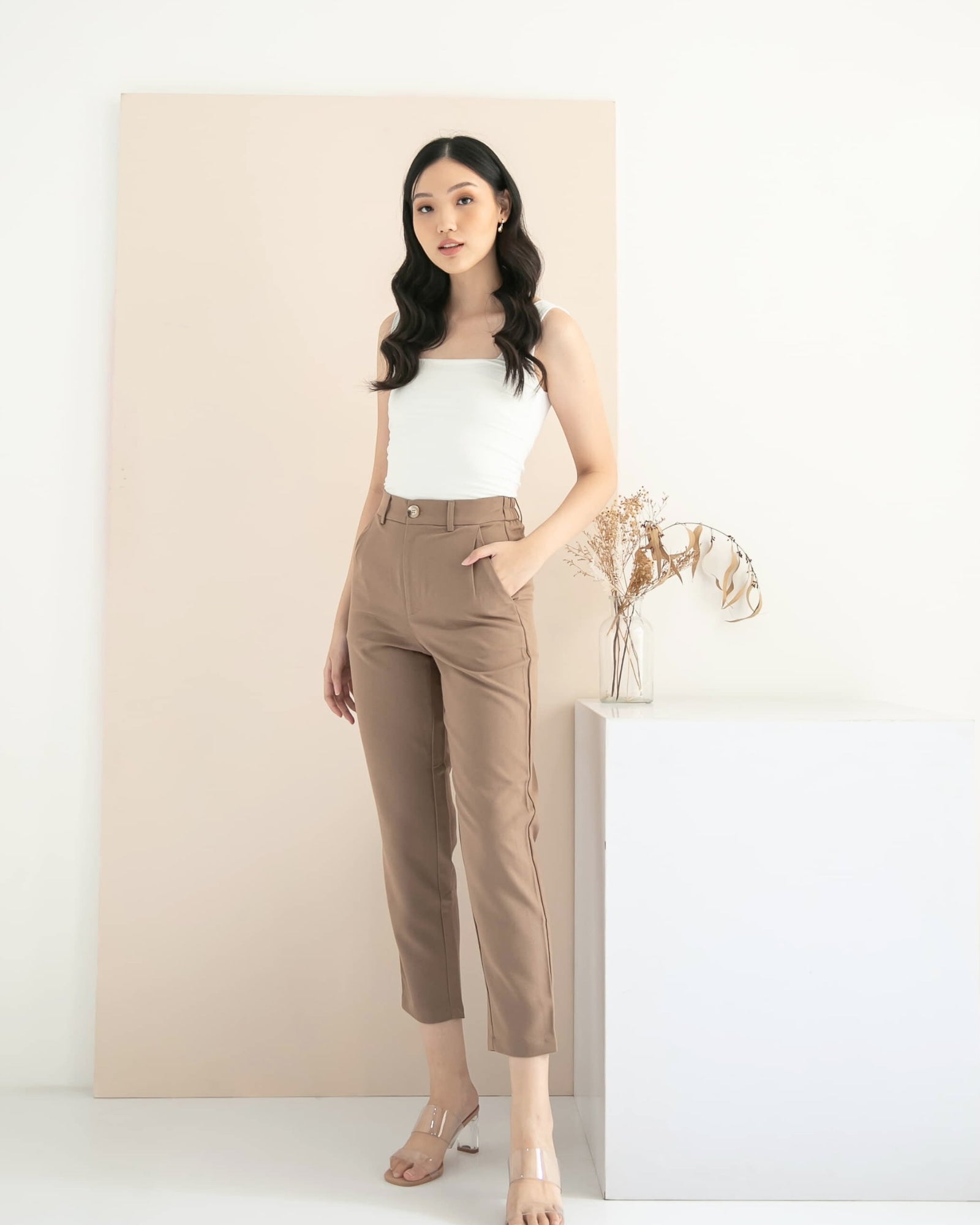 Ms Daisy Viola Slim Fit Cropped Pants