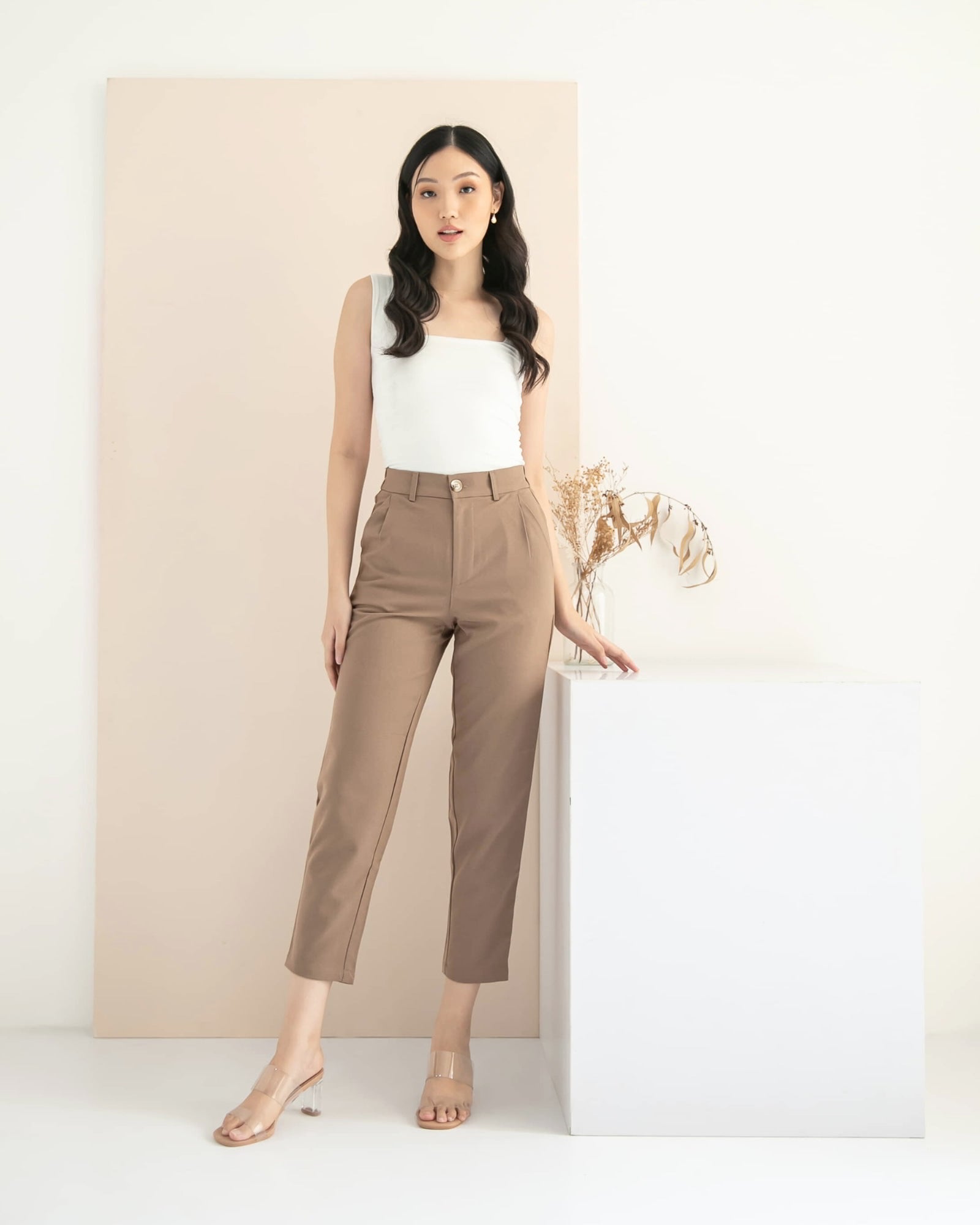 Ms Daisy Viola Slim Fit Cropped Pants