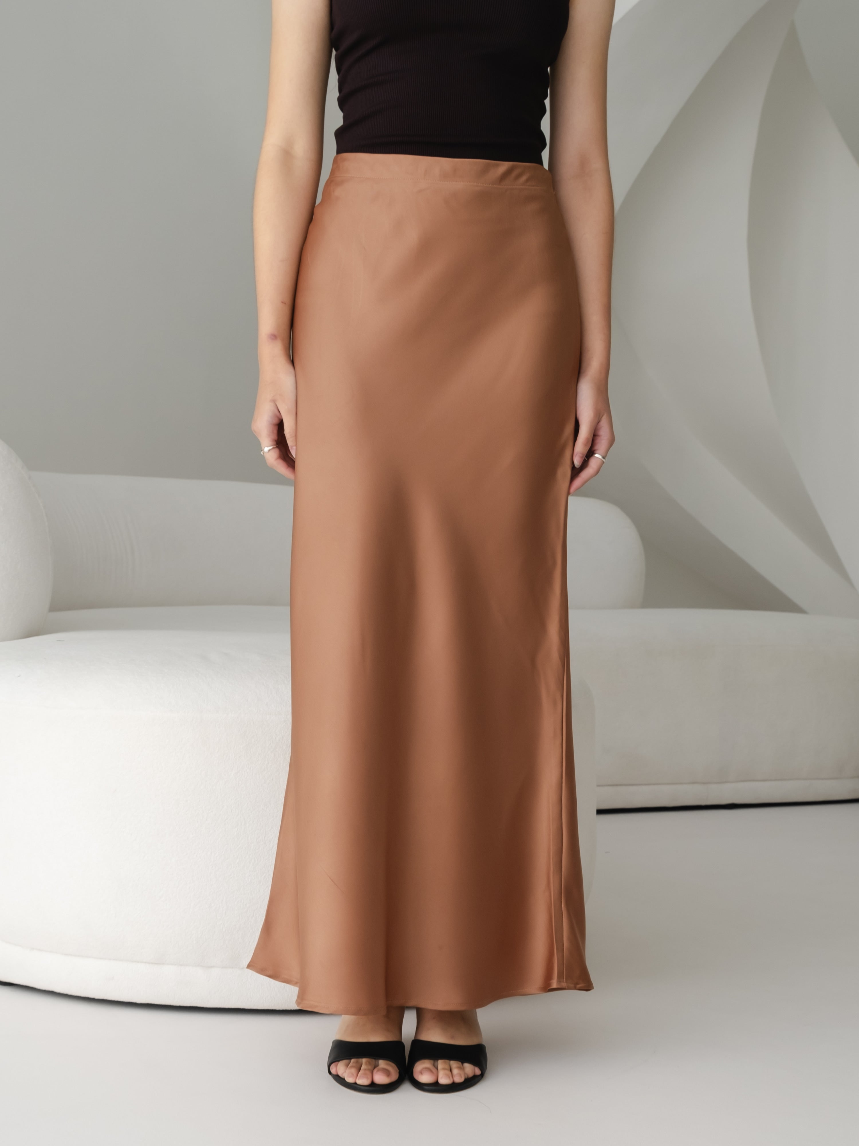 (MINOR DEFECT) Aurora Satin Skirt
