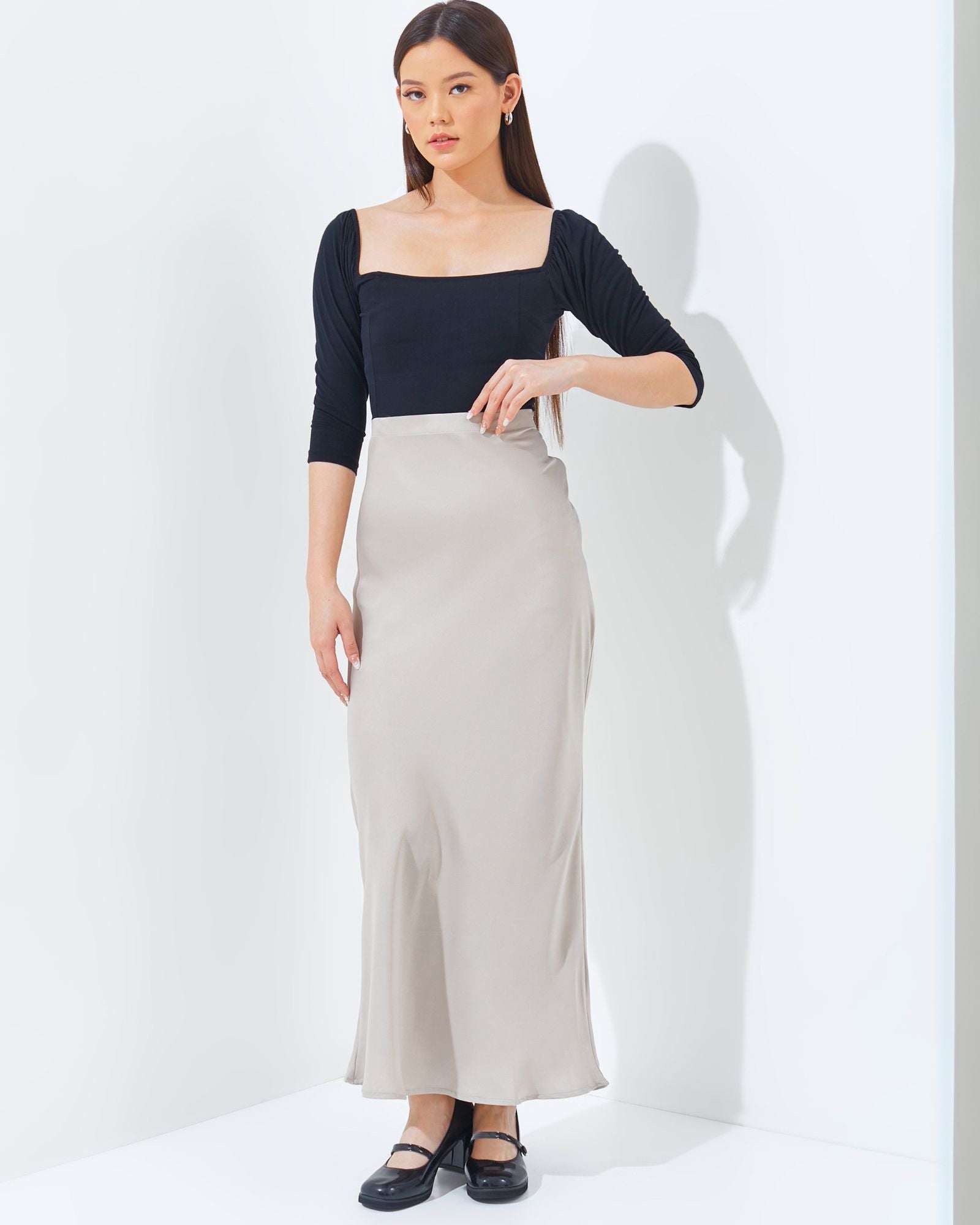 Ms Daisy Aurora Satin Skirt