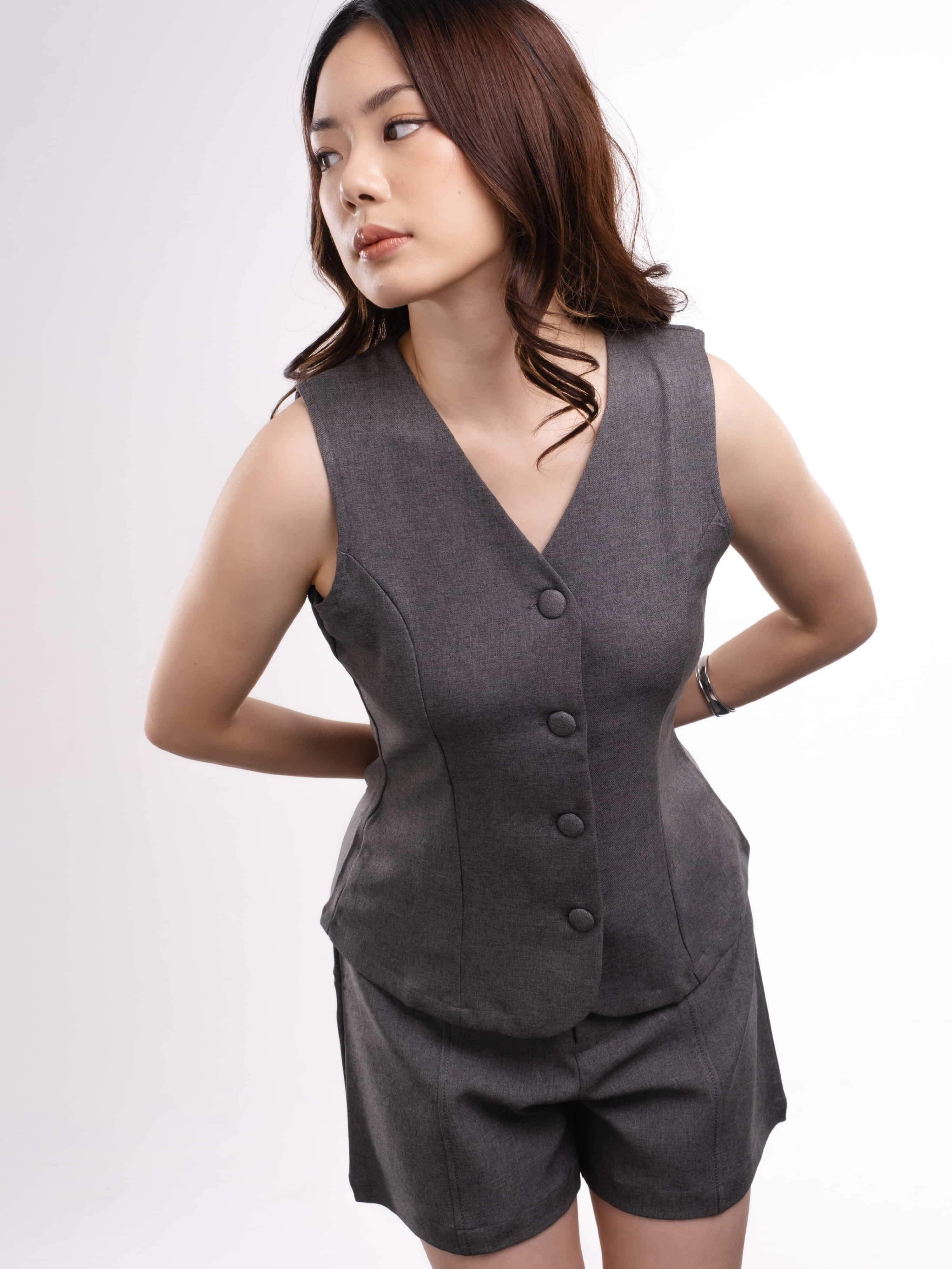 Ms Daisy [Genesis]  - Era Semi Wool Vest