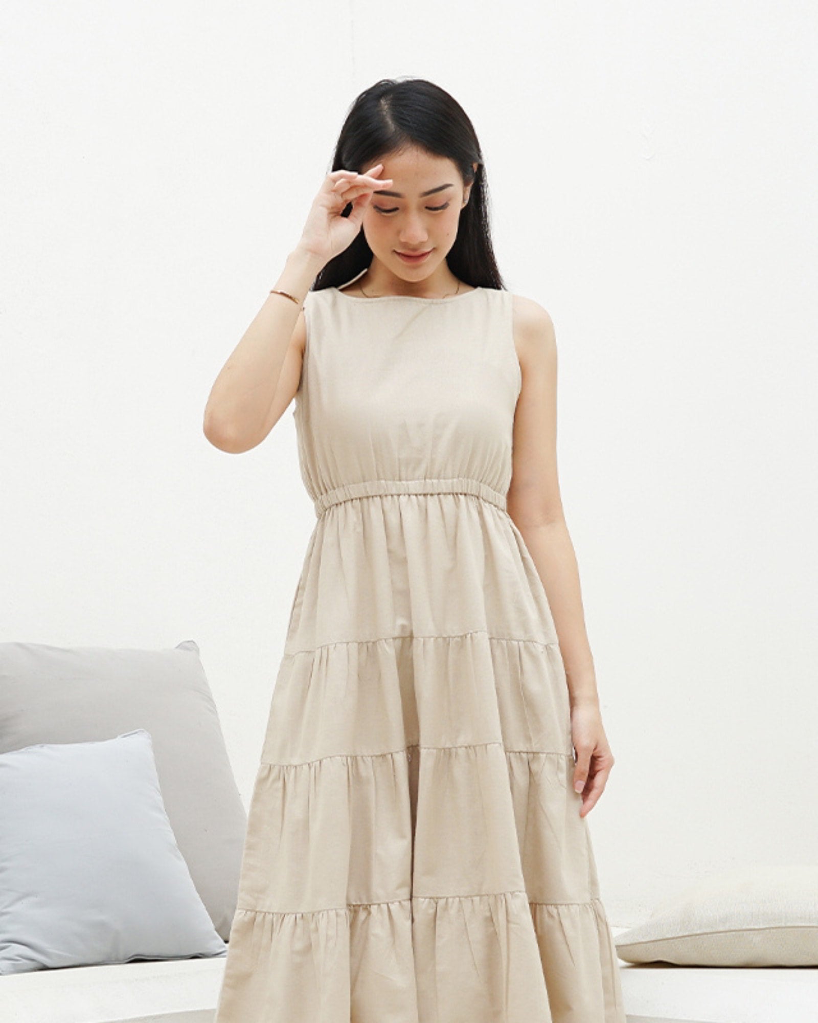 Ms Daisy Naomi Tiered Linen Midi Dress