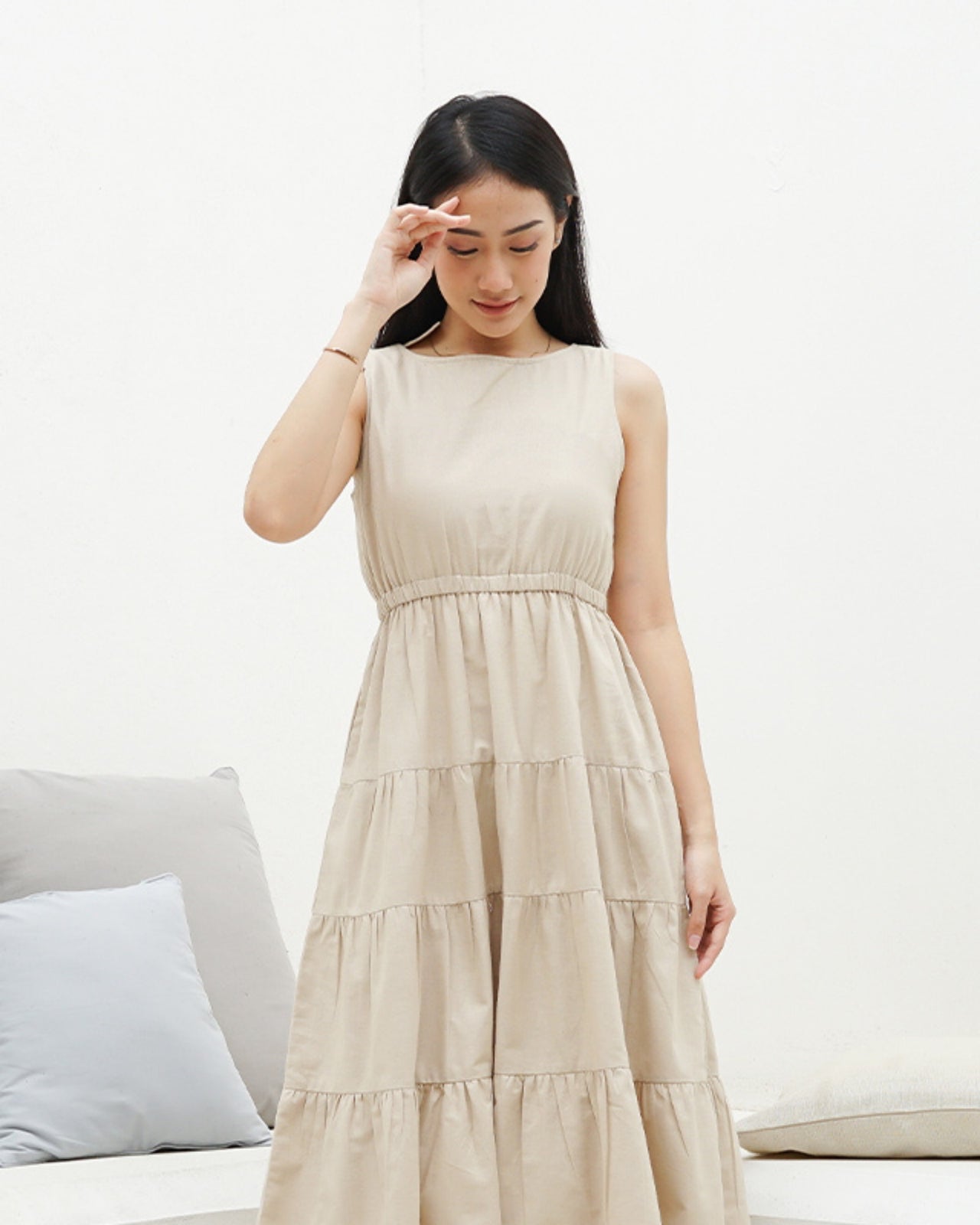 Ms Daisy Naomi Tiered Linen Midi Dress