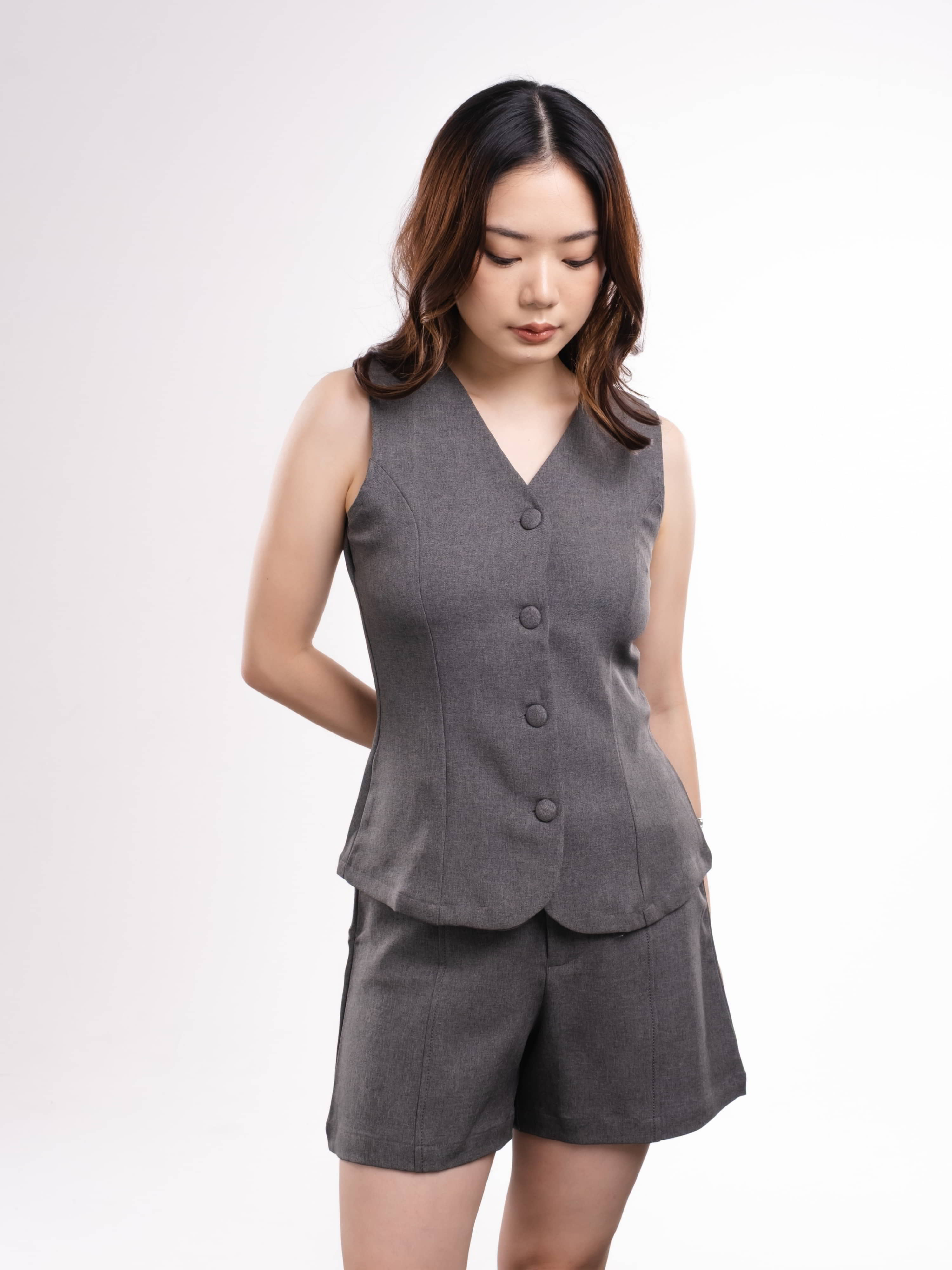 Ms Daisy [Genesis]  - Era Semi Wool Vest