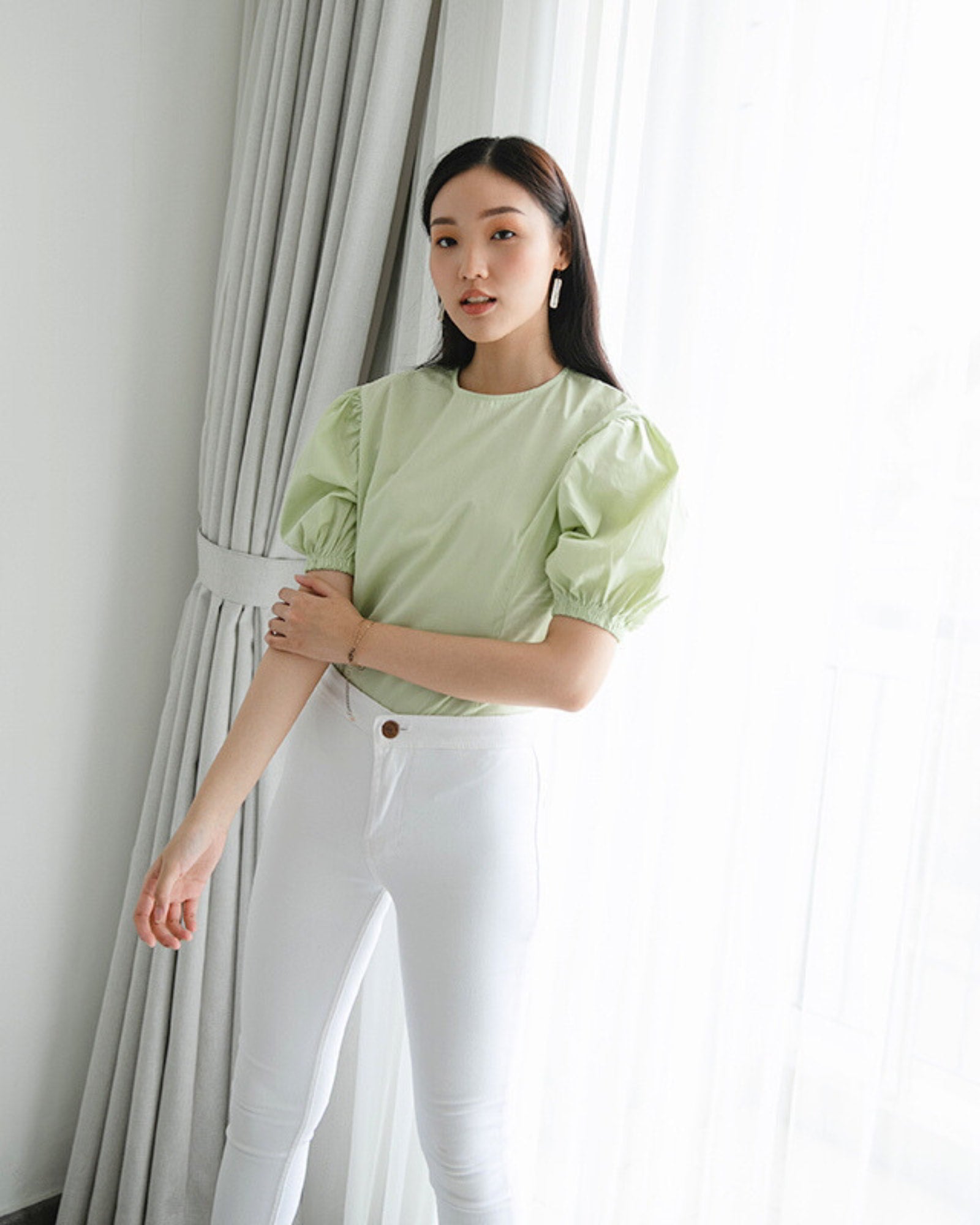 Ms Daisy Bianca Puff Sleeve Top