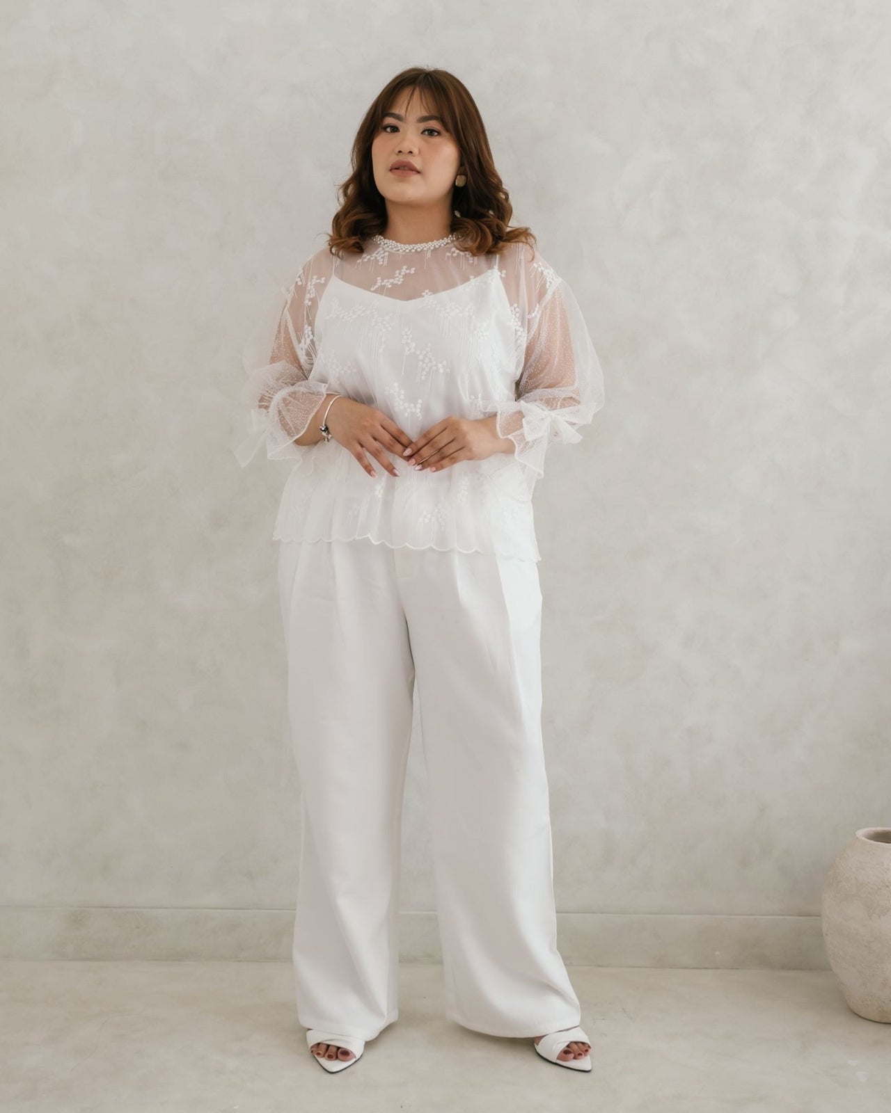 Ms Daisy Jian Pearl Tulle Top with Inner / Atasan mewah lebaran