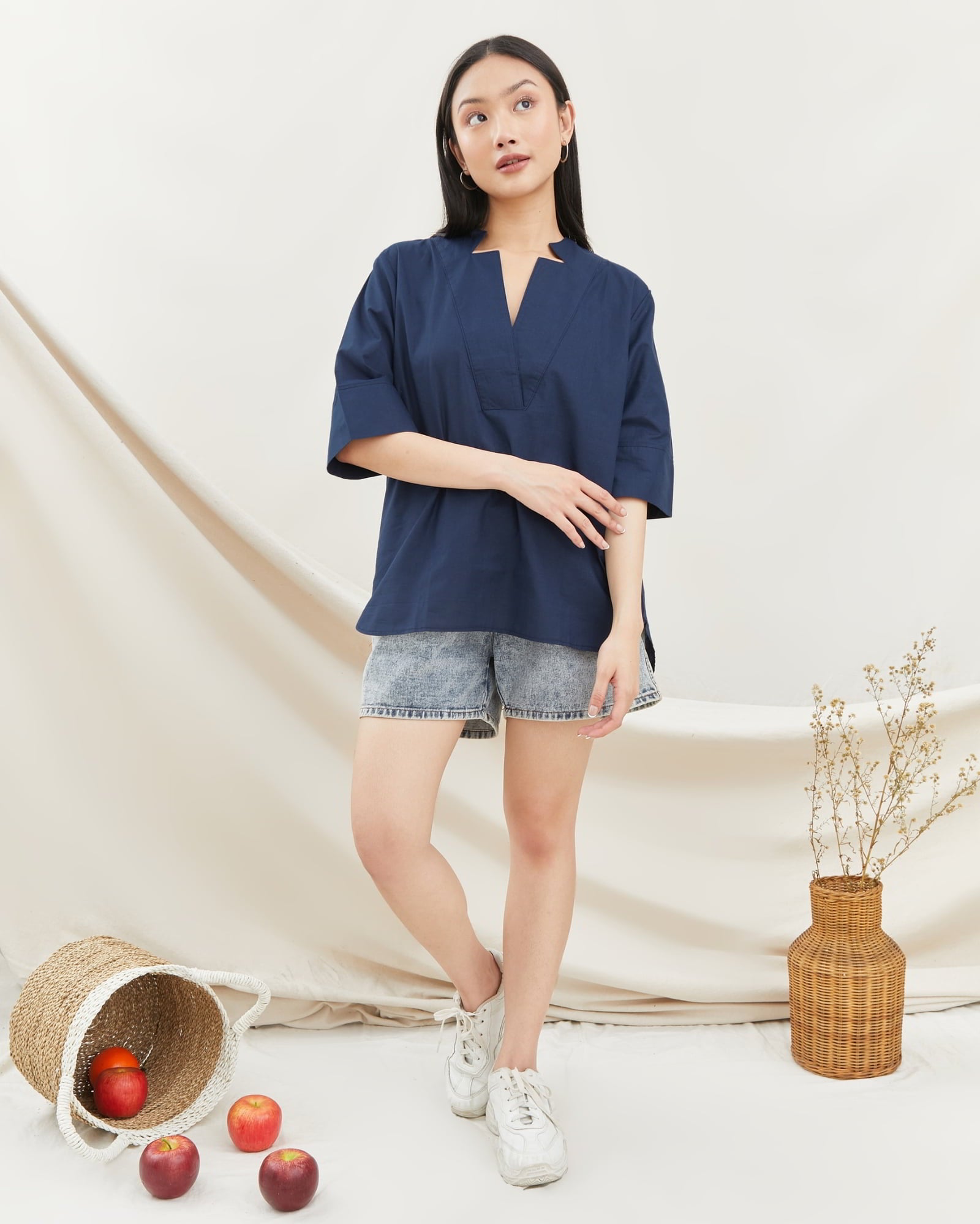 Ms Daisy Abigail Collar Cotton Hi-low Blouse