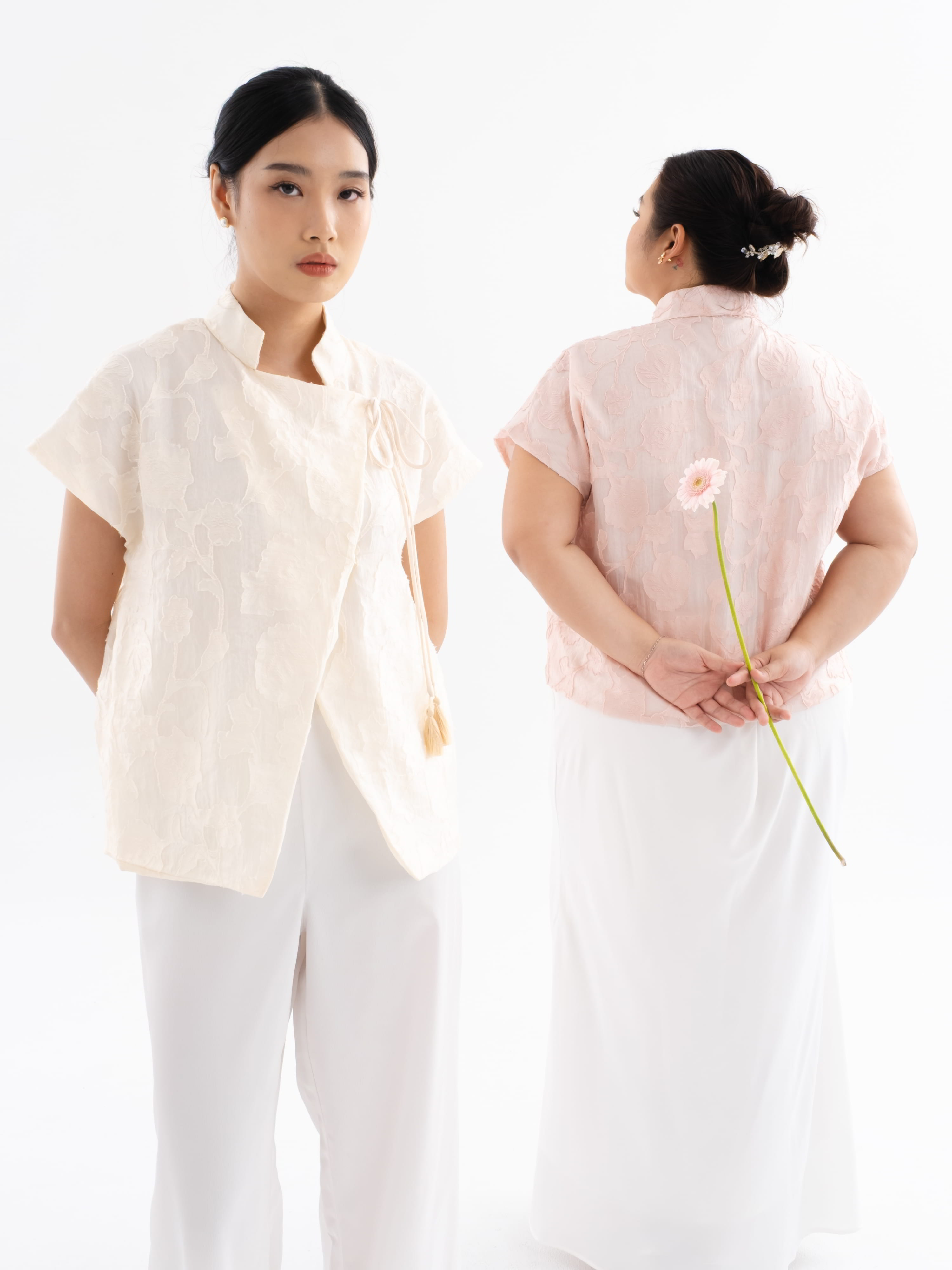 Ms Daisy [Bloom] - Spring Top